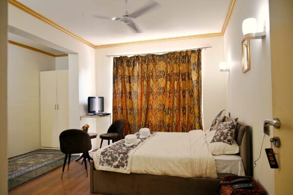 Standard Room 403