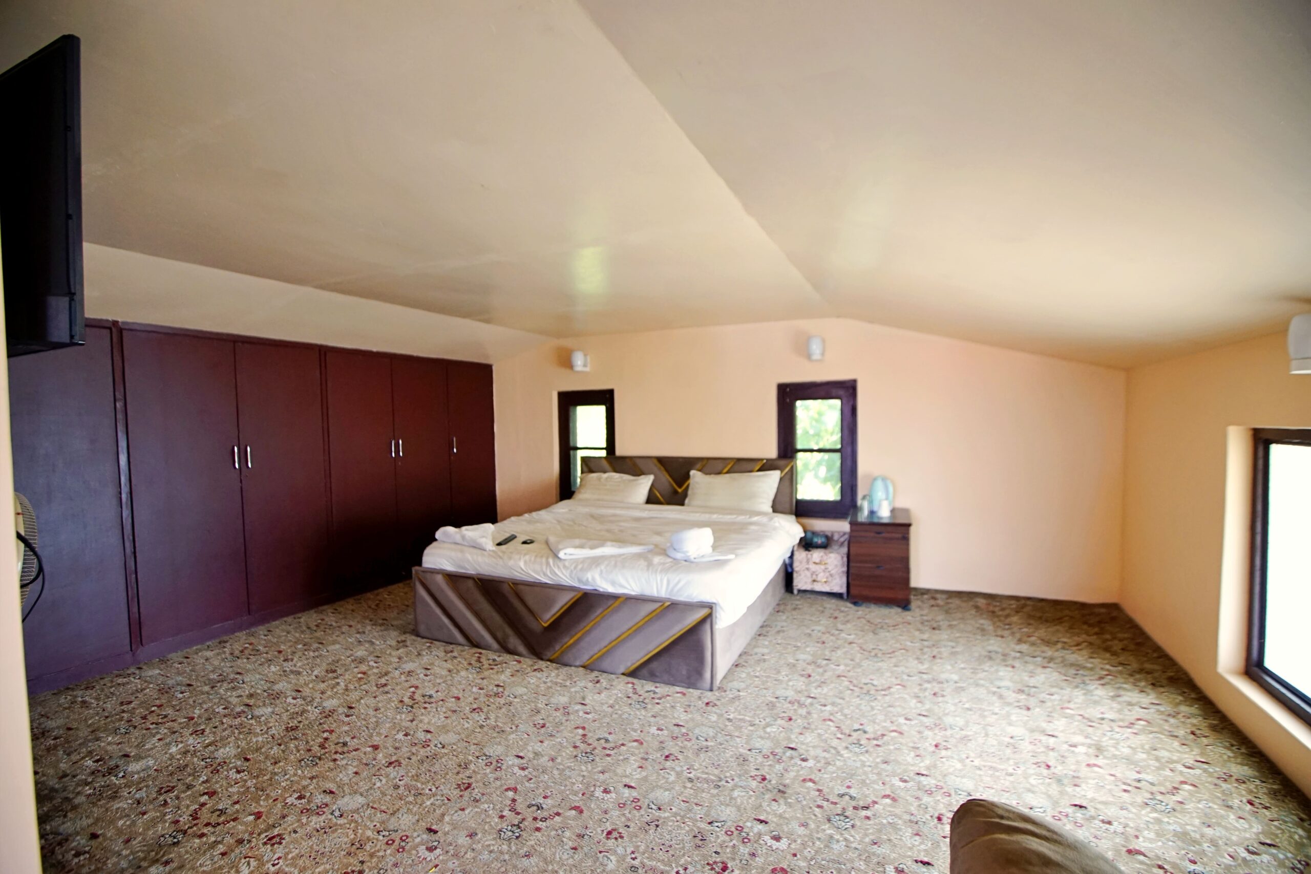 Family Room 404 2 Room 404 2 scaled